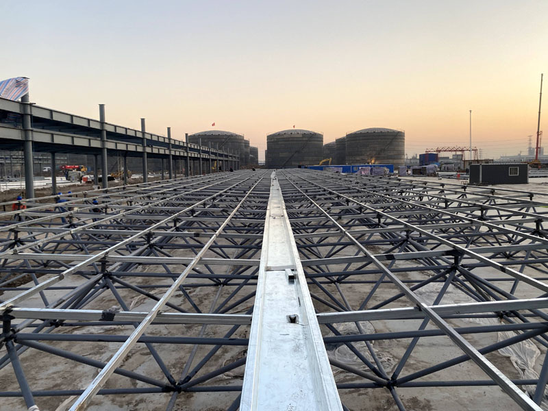 網(wǎng)架結(jié)構(gòu)高空散裝法怎么做?