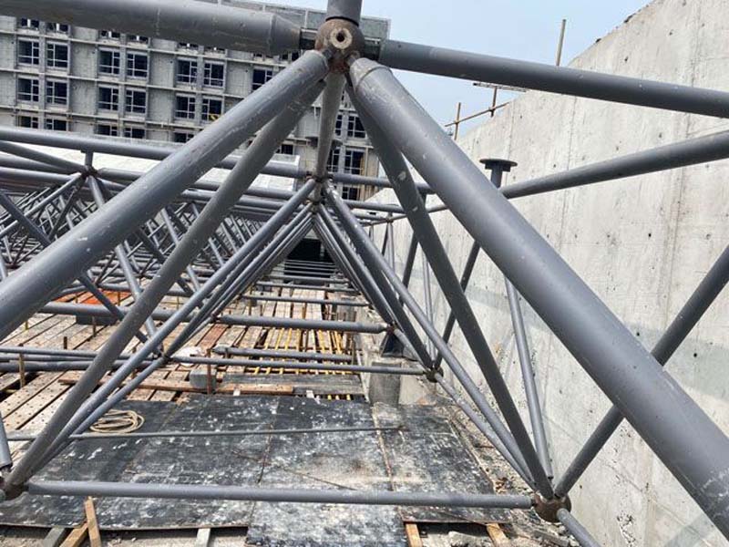 章丘新世紀(jì)學(xué)校報告廳